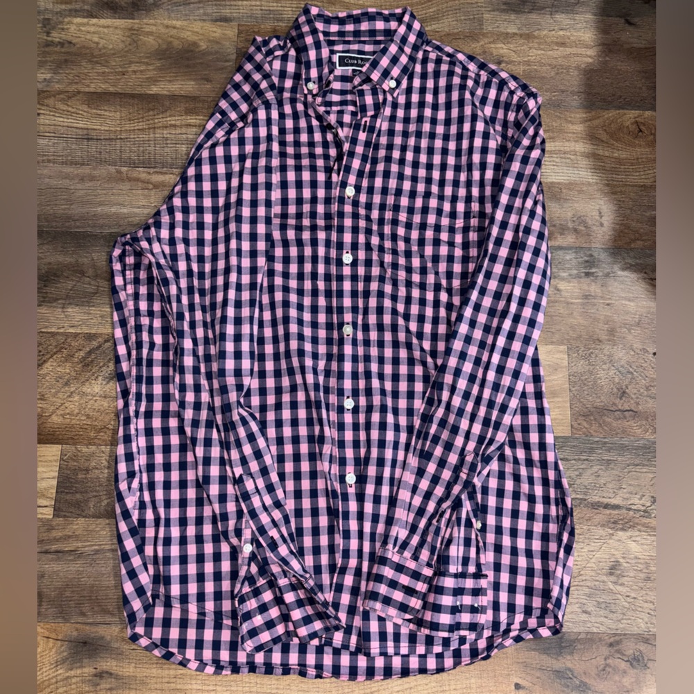 Club Room Pink and Navy Checkered Casual Button Down Shirt